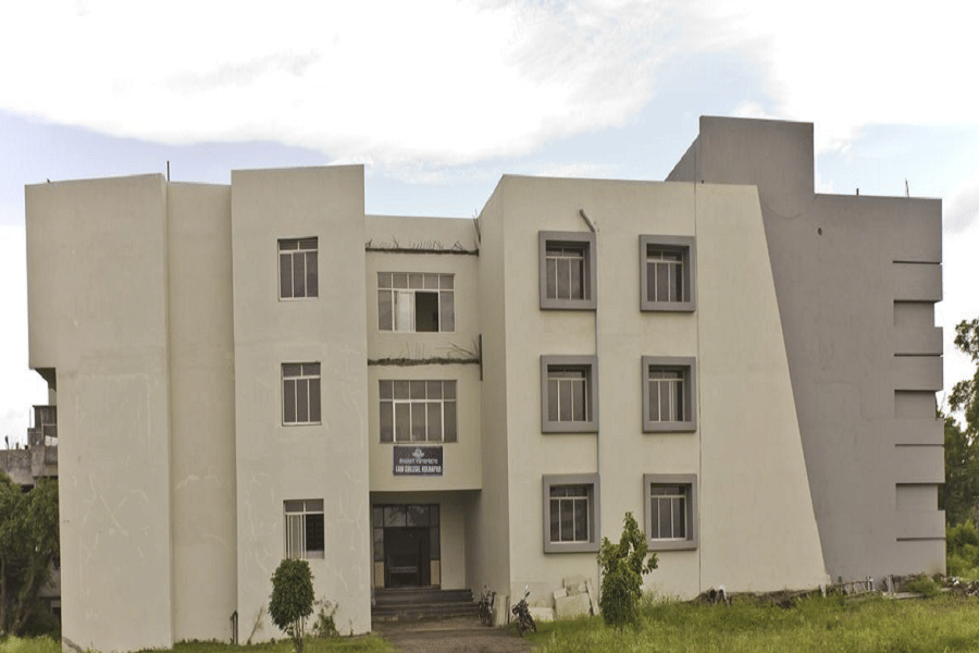 Bharati Vidyapeeth New Law College Kolhapur Academic Building photo 2